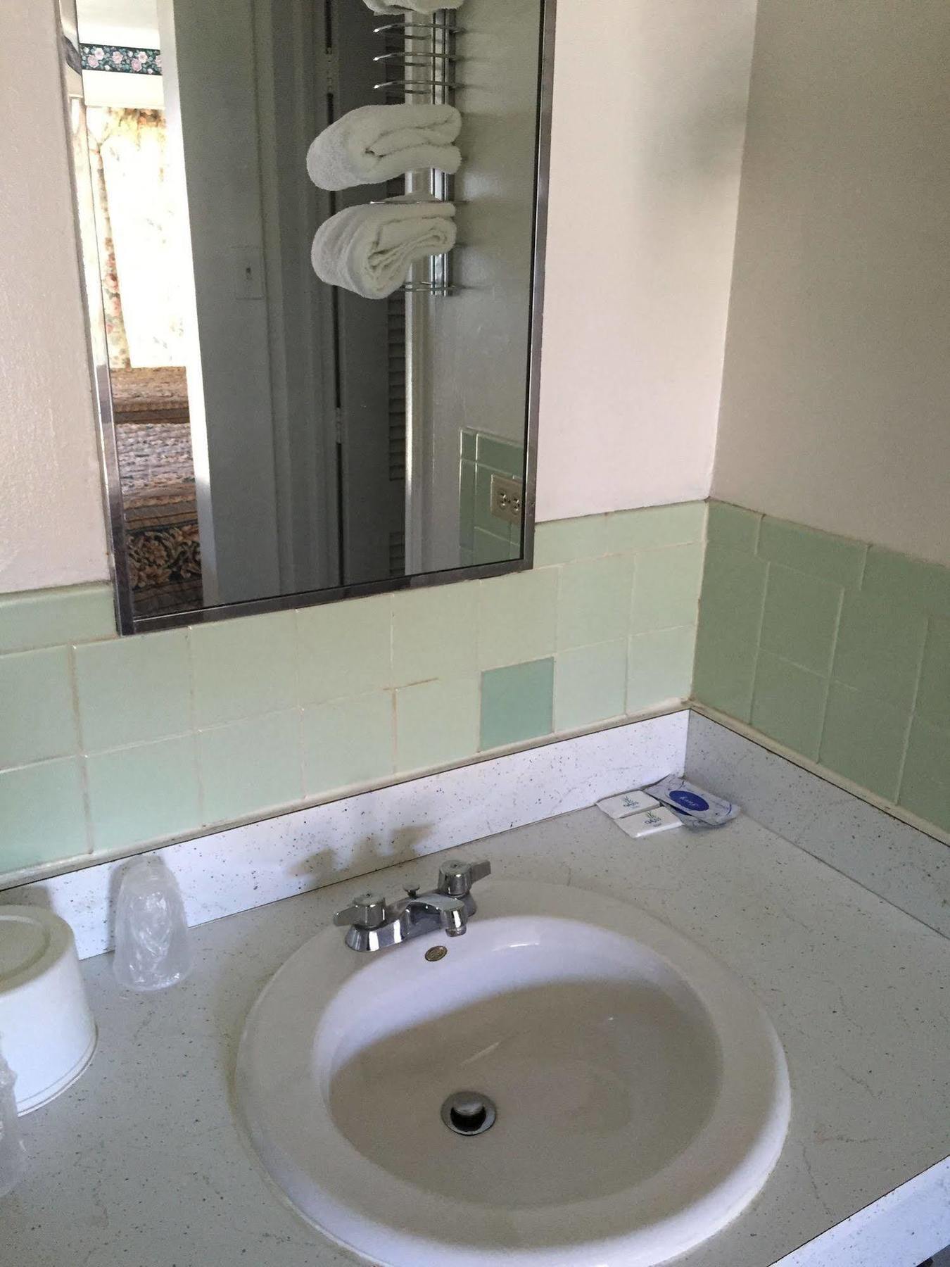 Hotel Portsmouth Oh Bagian luar foto