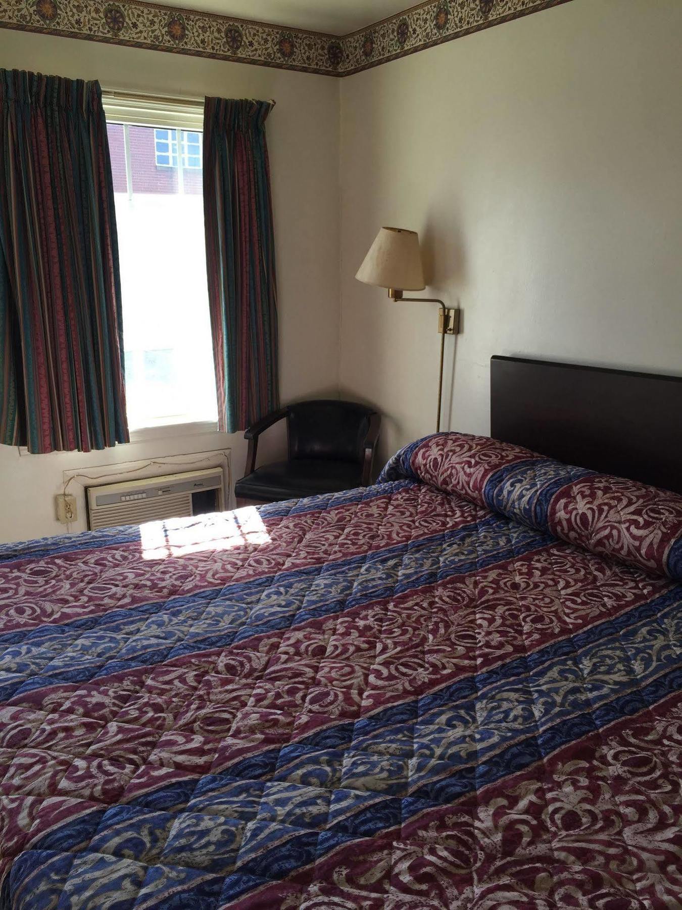 Hotel Portsmouth Oh Bagian luar foto