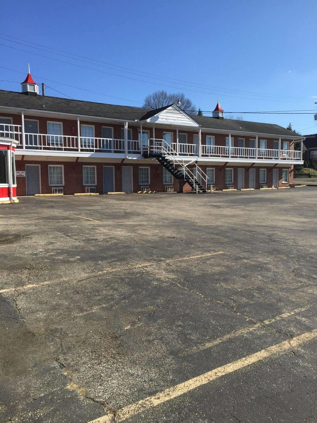 Hotel Portsmouth Oh Bagian luar foto