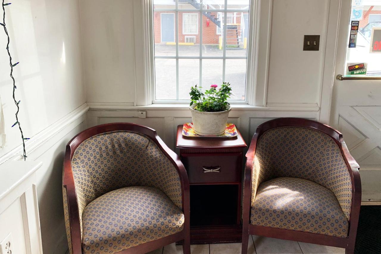 Hotel Portsmouth Oh Bagian luar foto
