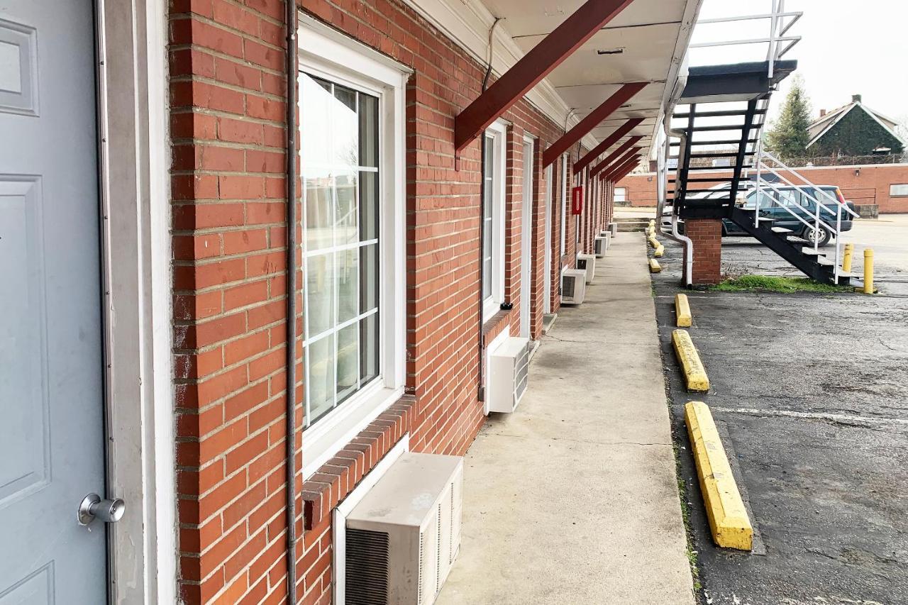 Hotel Portsmouth Oh Bagian luar foto