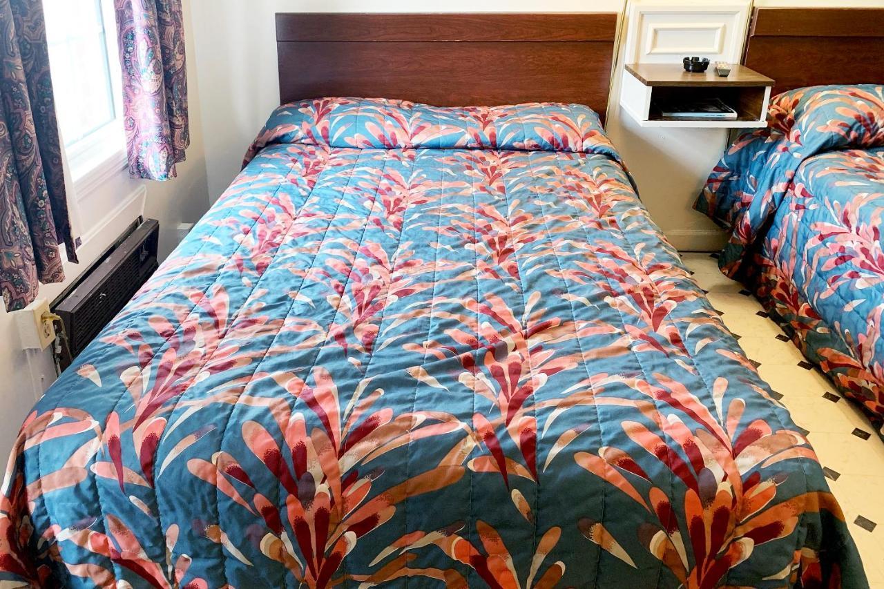 Hotel Portsmouth Oh Bagian luar foto