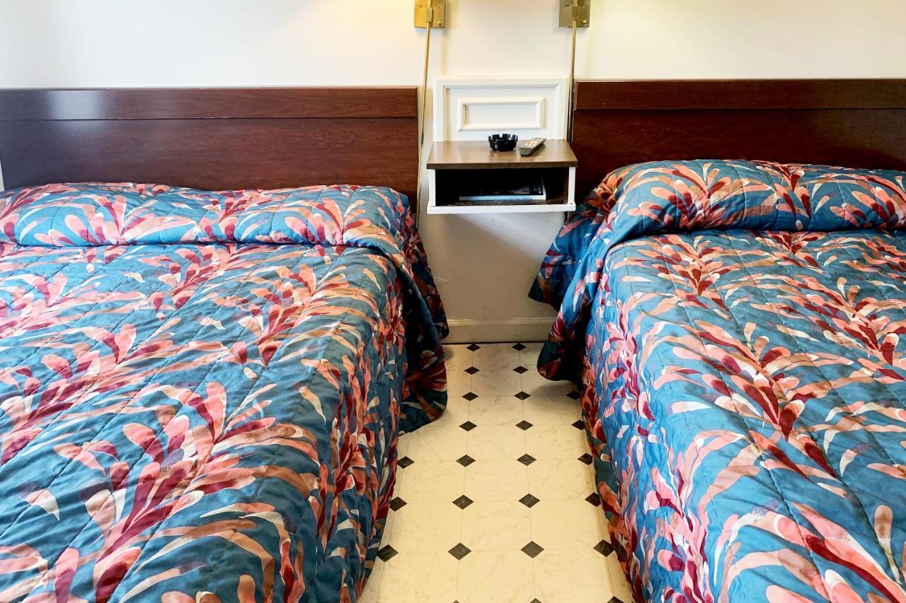 Hotel Portsmouth Oh Bagian luar foto