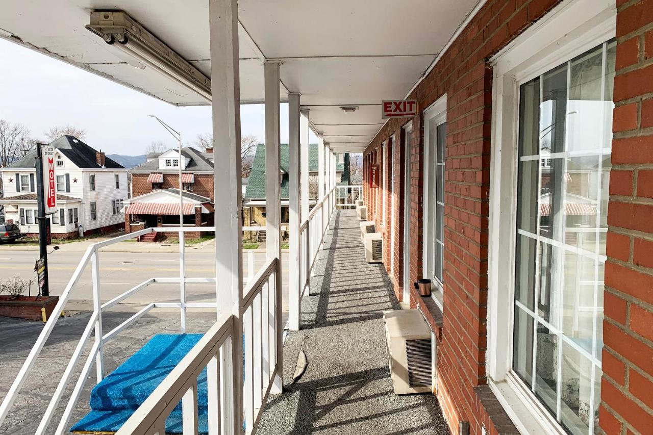Hotel Portsmouth Oh Bagian luar foto
